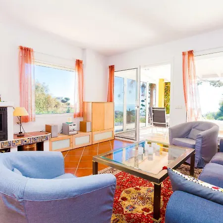 Holiday home Esmerdo By Interhome